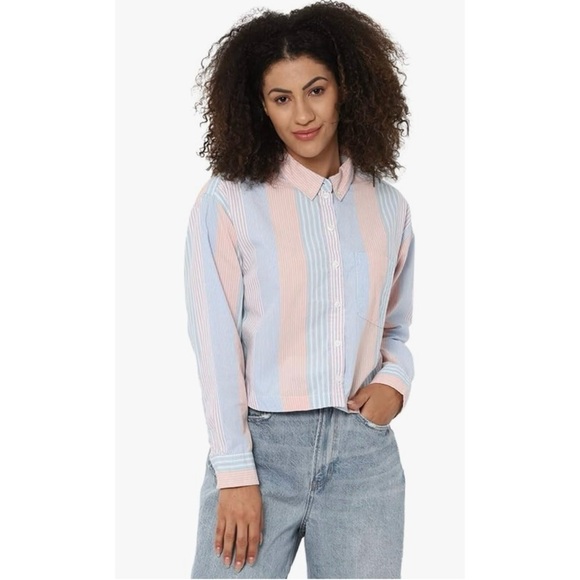 American Eagle Outfitters Tops - American Eagle AEO Cropped Button-Up Shirt striped pinstripe blue pink short M